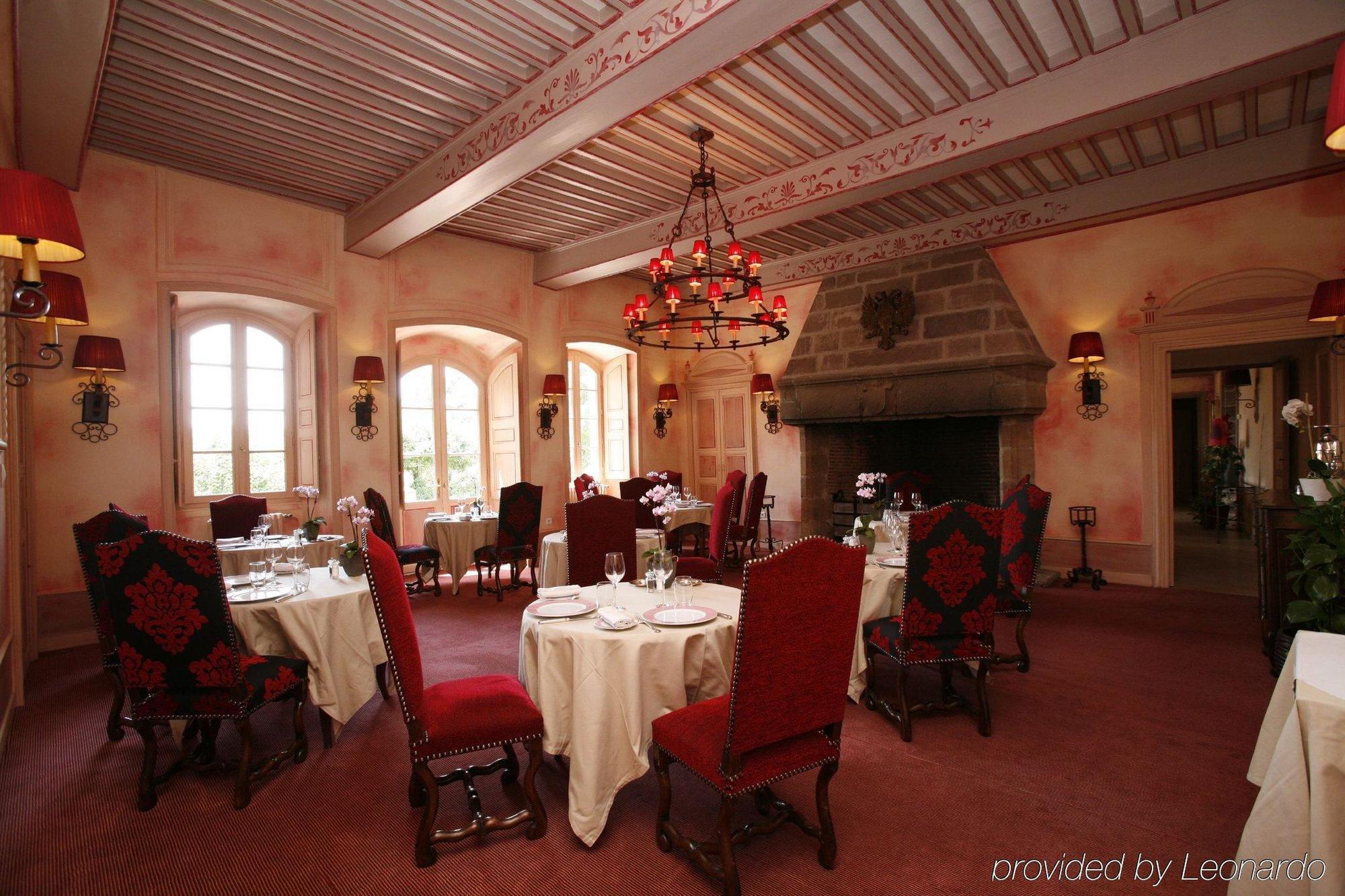 Hotel Chateau De Castel Novel - Les Collectionneurs Varetz Restaurant photo